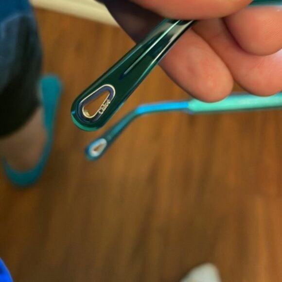 Chloe Willow 52mm Round Sunglasses Blue - Picture 10 of 10